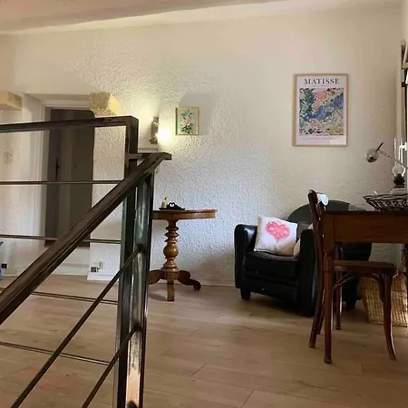 La Jas, Demeure Climatisee Au Charme Gardois. Holiday home *