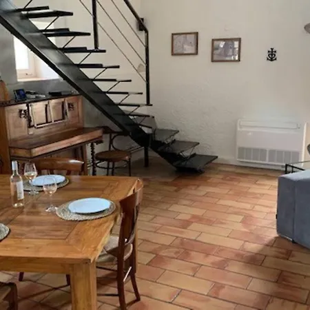 La Jas, Demeure Climatisee Au Charme Gardois. Holiday home *